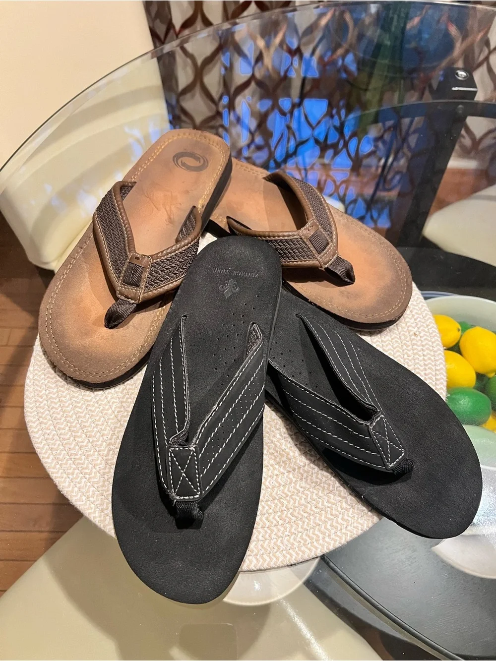 Set of 2 Men's Black and Brown Dual-Tone Flip-Flop Sandals